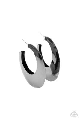 Going-Oval-Board-Black Hoop Earring