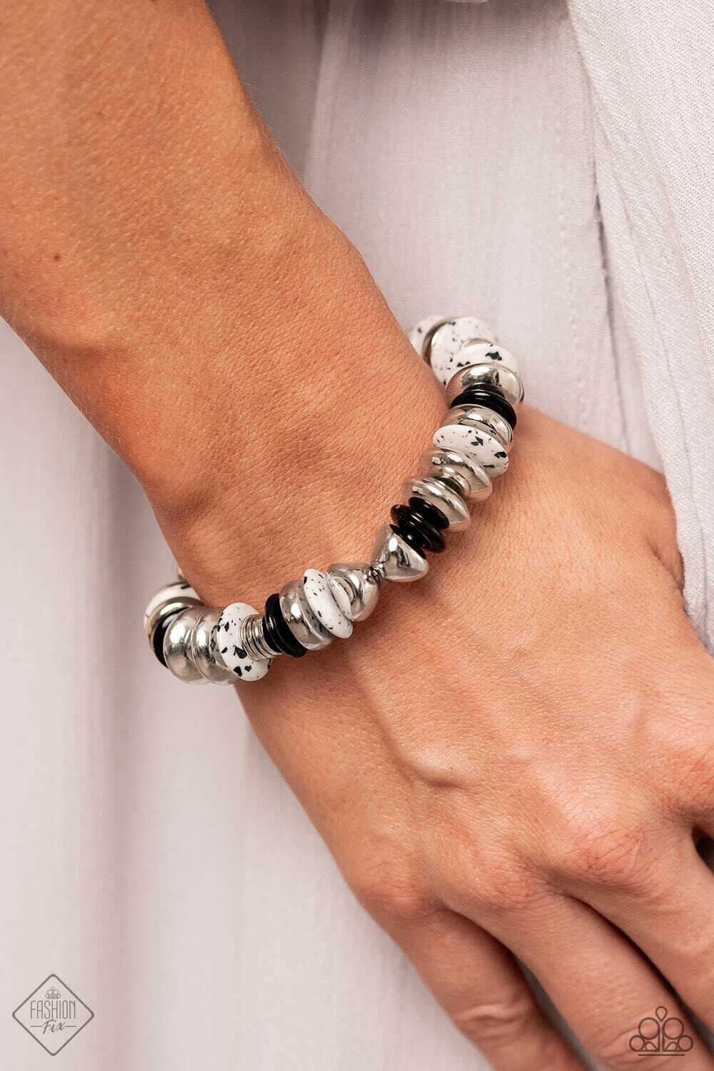 Harmoniously High-End - Black FF Bracelet