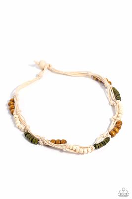 Entrada Escapade - Green Urban Necklace