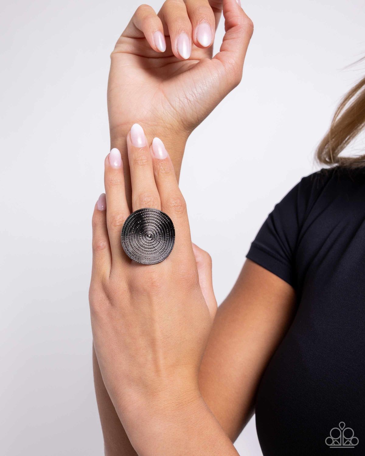 Dizzying Delight - Black Ring