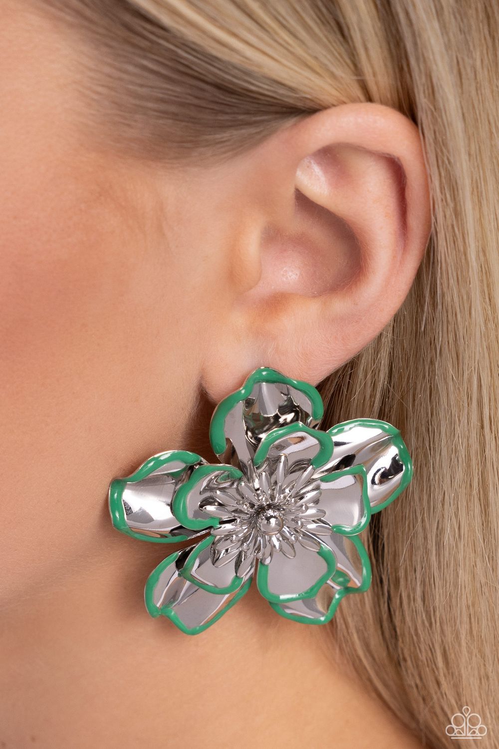 Merry Model - Green Earring