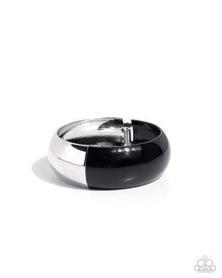Painted Paramount - Black Bracelet
