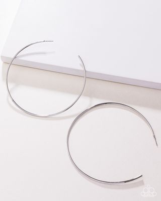 Colossal Couture - SilverBlockbuster Earring