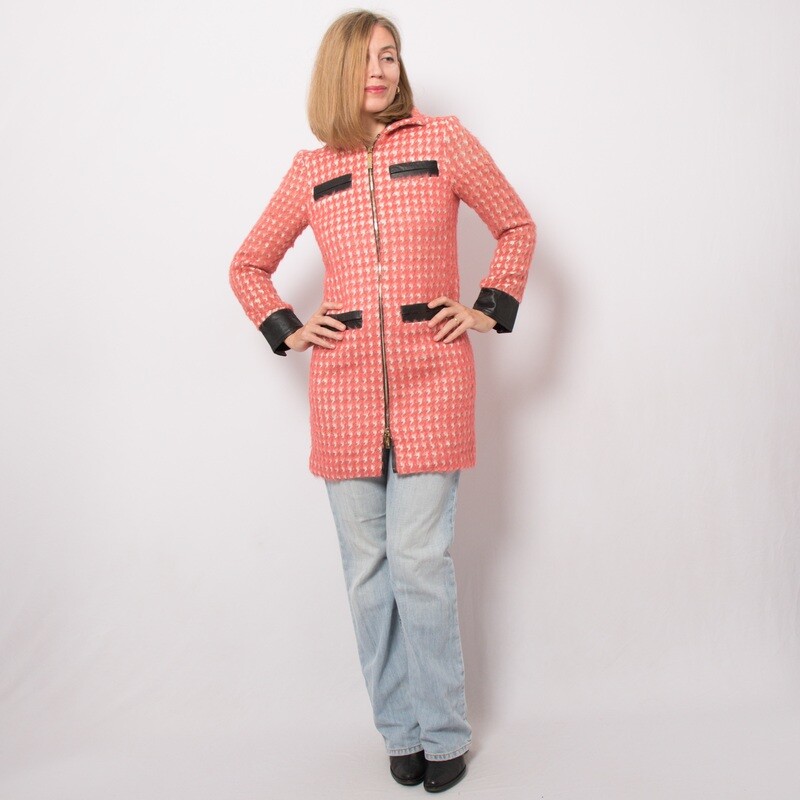 GIL SANTUCCI Pink Houndstooth Coat