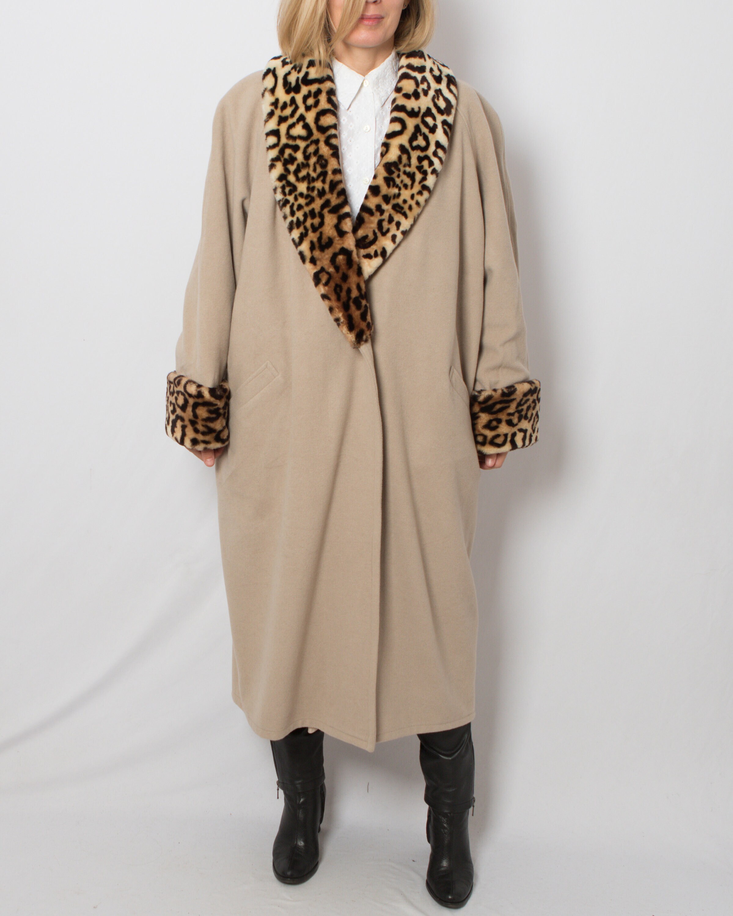 Leopard collar deals coat