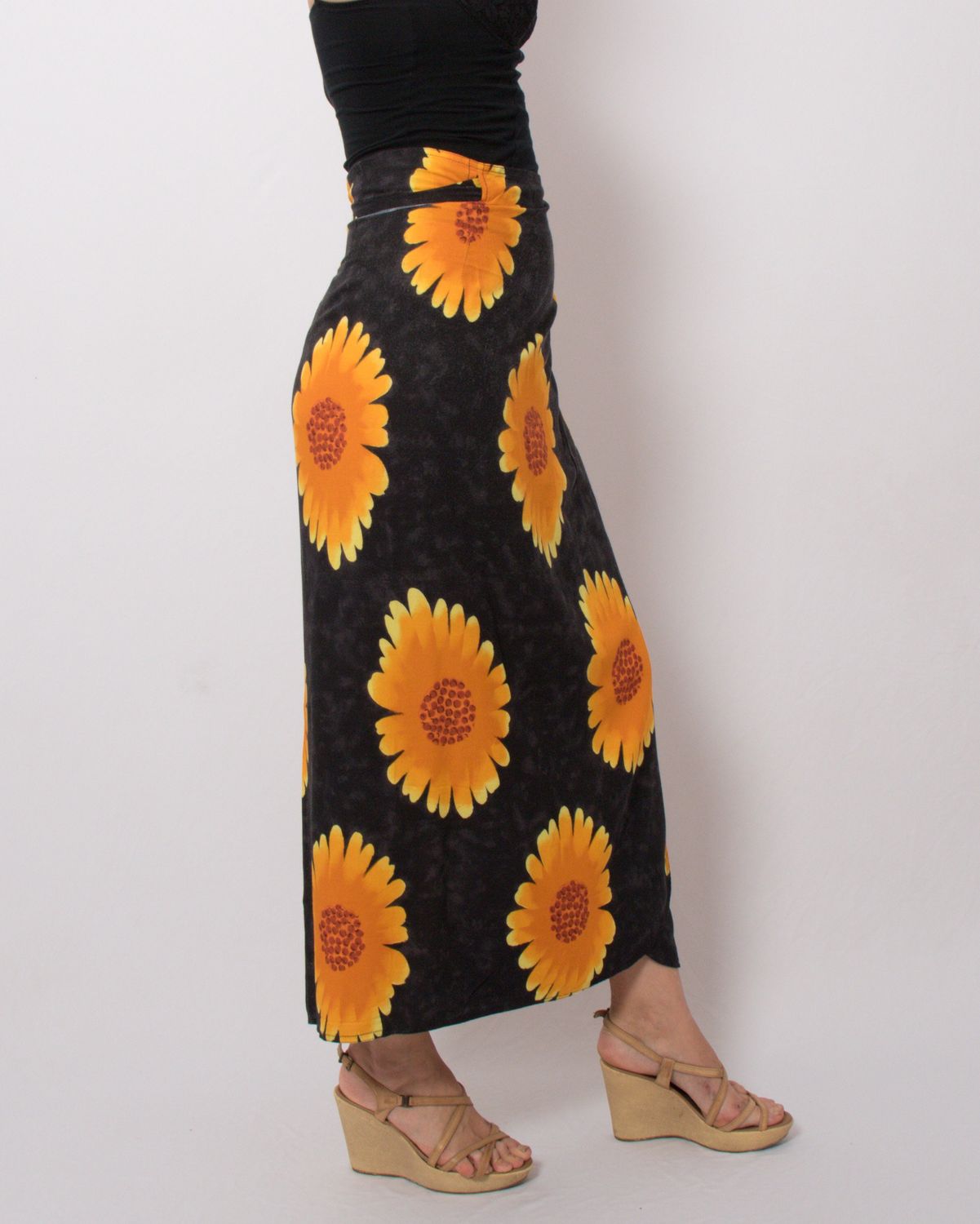 Vintage Sunflower Skirt Sarong Skirt Wrap Around Skirt will fit Size M / L