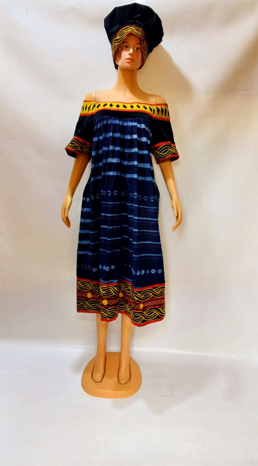 Sample female African Traditional navy blue short gown