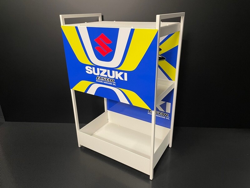 Helmet / Gear Stand - SUZUKI