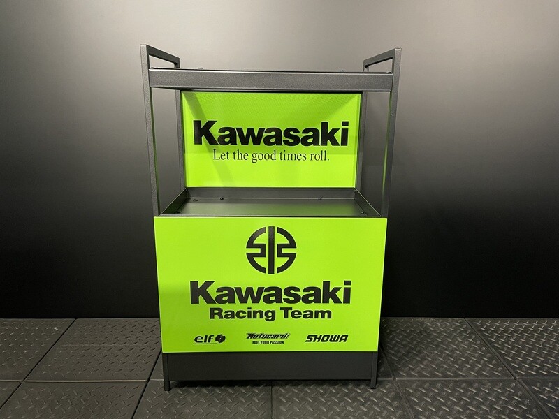 Helmet / Gear Stand - KAWASAKI