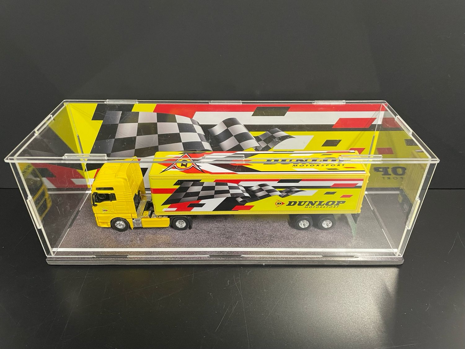 MAN TGX Truck/Trailer - Dunlop Motorsport
