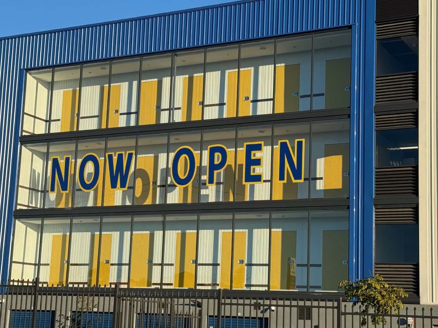 NOW OPEN Sign SK Leppington