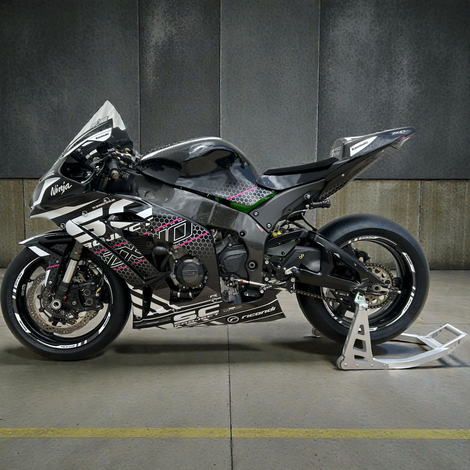 Ash DeBakker ZX10R RaceBike