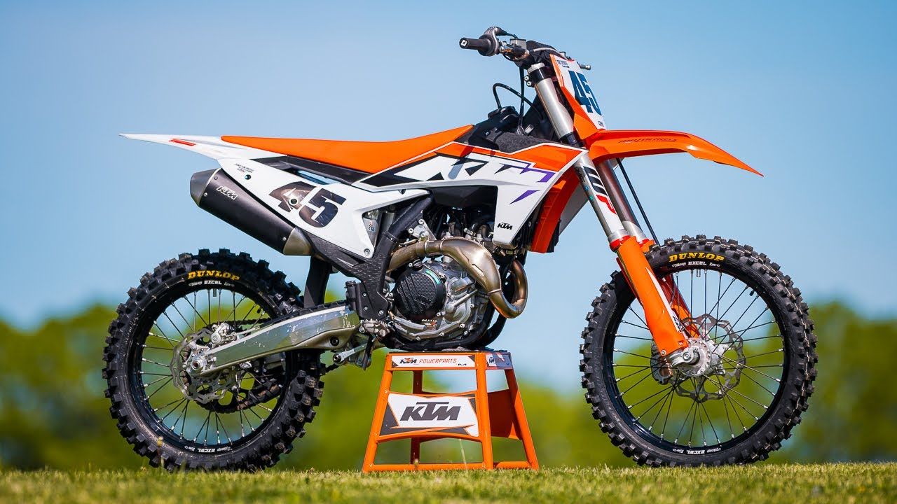 KTM450 Decal Application