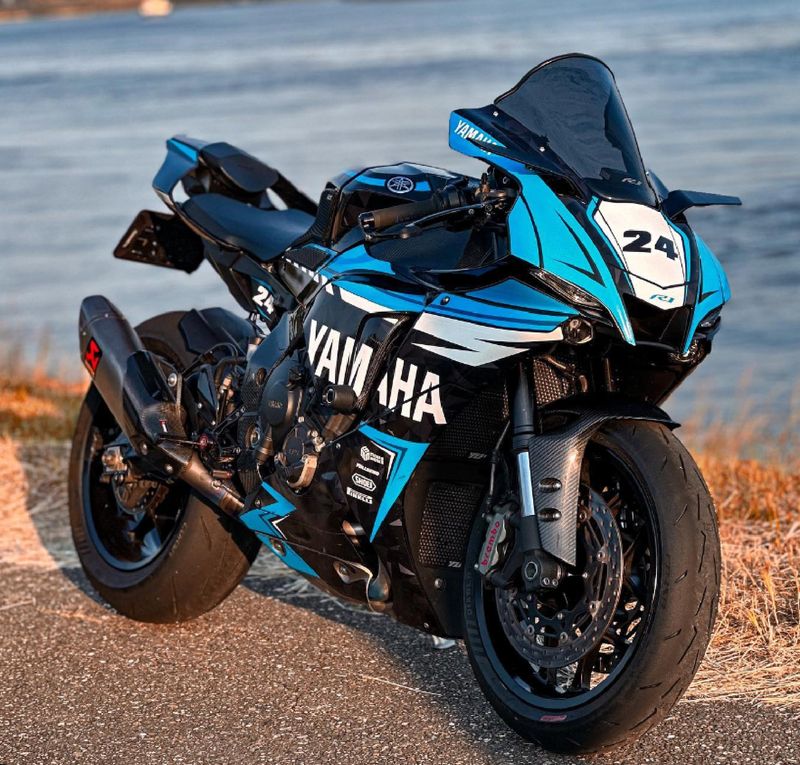 2020 - 2023 Yamaha R1 (Djim_r1 Insta) Replica