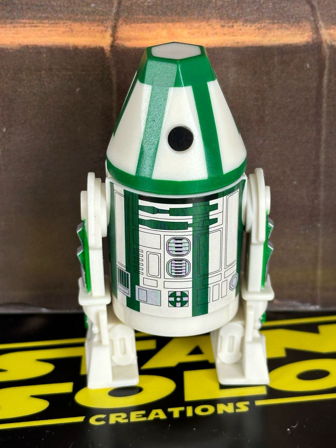 Stan Solo Custom R4-M9
