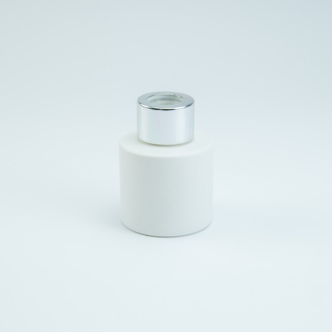 Parfumflesje Cylinder Wit Met Zilveren Schroefdop - 50 Ml
