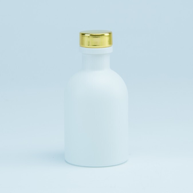 Luxe Flesje Wit Met Gouden Dop - 50 Ml