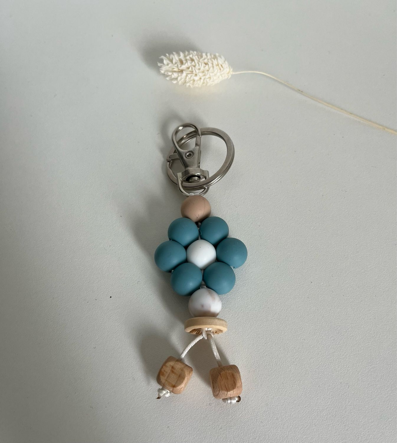 Sleutelhanger bloem sea shell/peach/marble brown Sleutelhanger bloem sea shell/peach/marble brown