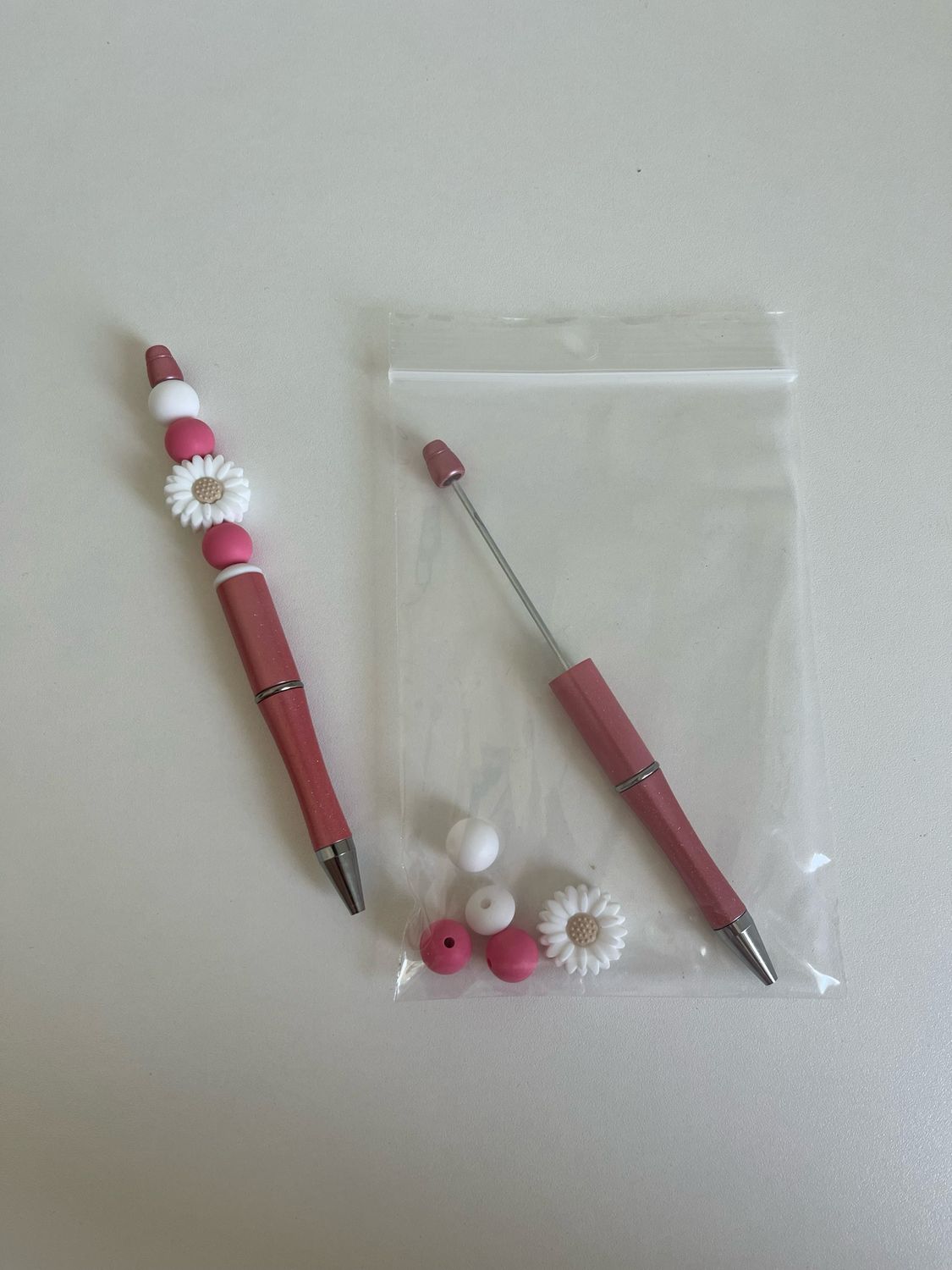 DIY maak zelf je balpen madelief roze