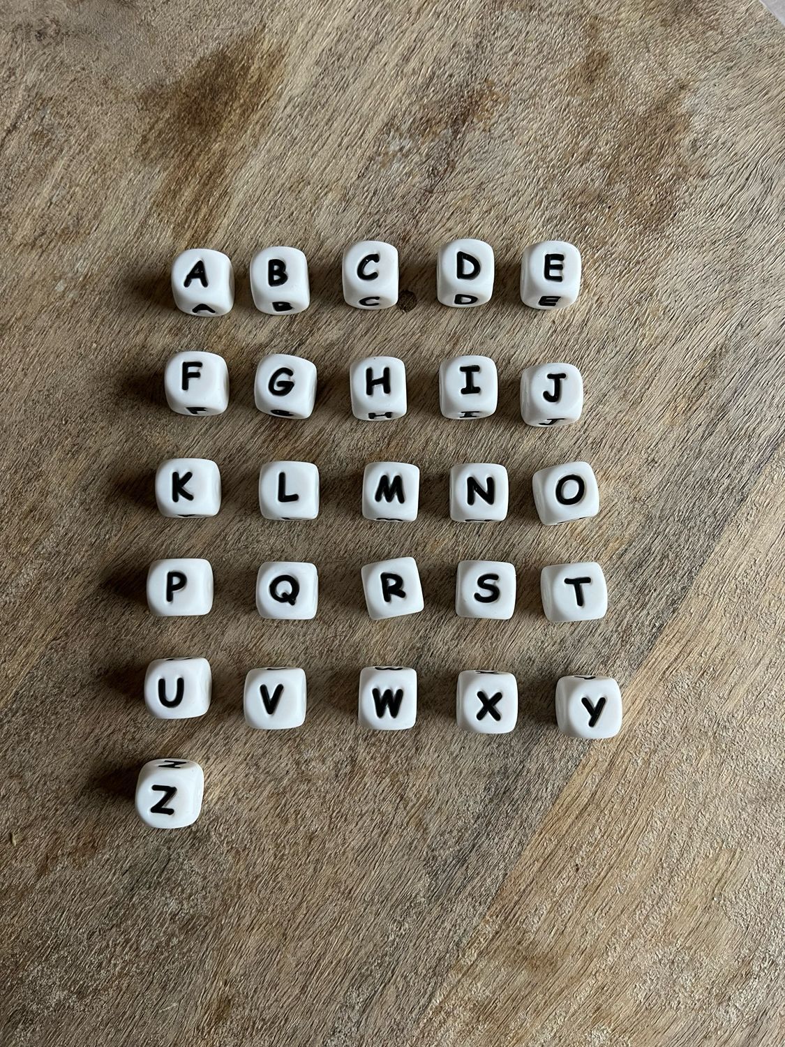 Letterkralen silicone wit 12mm Letterkralen silicone wit 12mm