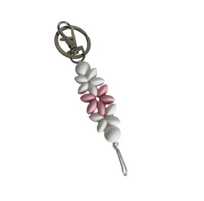 Sleutelhanger bloemen wit/babyroze Sleutelhanger bloemen wit/babyroze