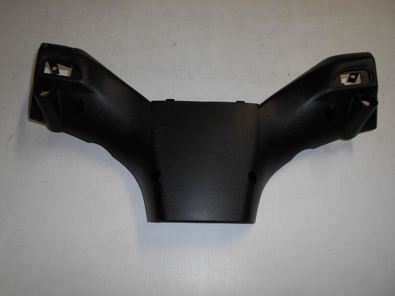 560846000C COPERTURA MANUBRIO INTERNA GILERA STALKER