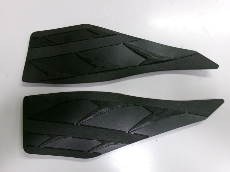 06404603 COPPIA TAPPETINI IN GOMMA MALAGUTI F12 R