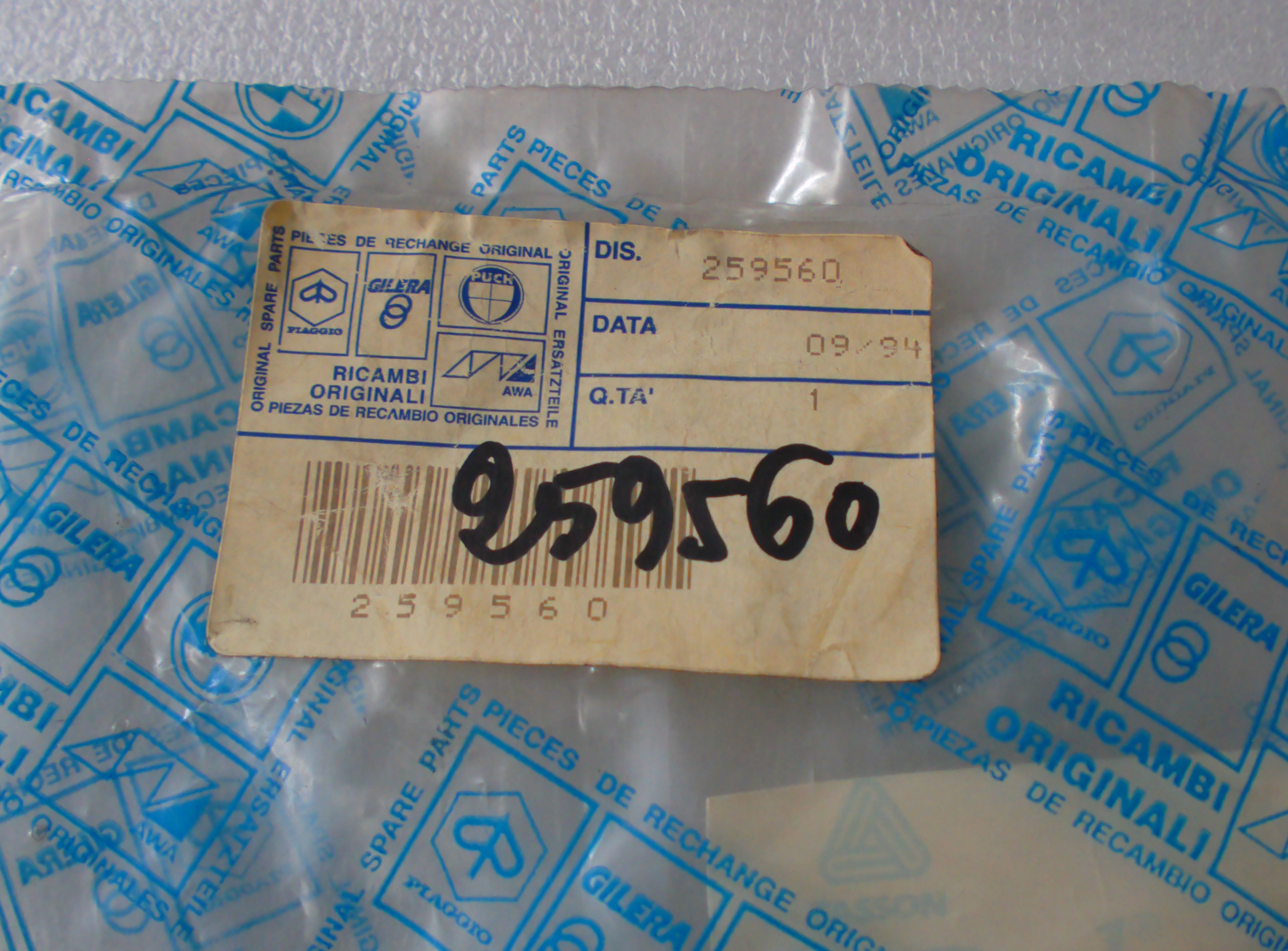259560 TARGHETTA PIAGGIO QUARTZ 50