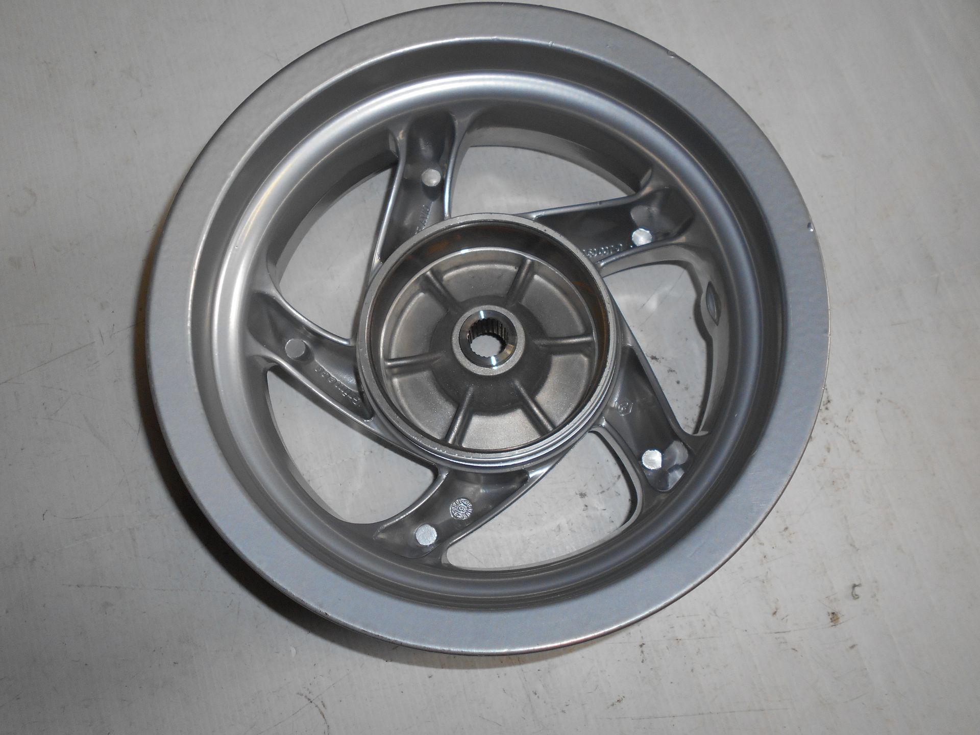 560900 RUOTA POSTERIORE A TAMBURO GILERA STALKER 50