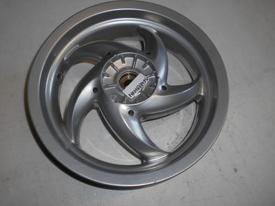 56483900B1 CERCHIO POSTERIORE PIAGGIO SKIPPER 125 / 150 56483900B1 CERCHIO POSTERIORE PIAGGIO SKIPPER 125 / 150