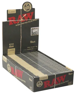 RAW Black: Classic Rolling Papers