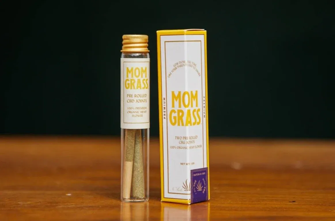 Mom Grass Pre Rolled Hemp CBG Twoobie™