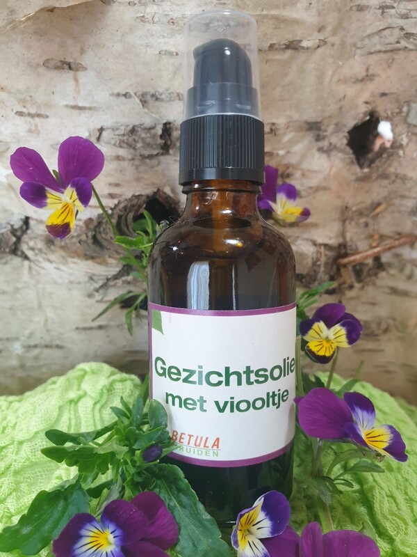 Gezichtsolie met viooltjes