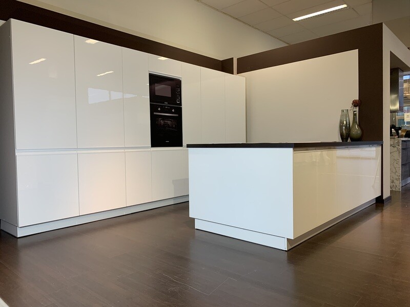 KEUKEN EXPO 32 SOLE WHITE IN BOUWPAKKET