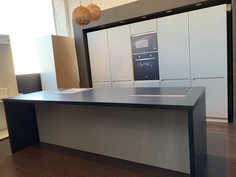 KEUKEN EXPO 44 IRIS GREY IN BOUWPAKKET