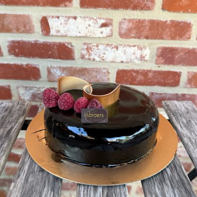 IJstaart overgoten met chocoladespiegel (4-8p.)