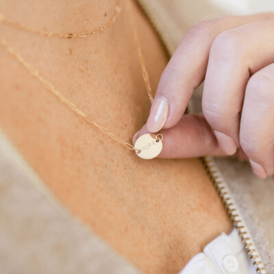 RKC x REVOLUTION Gold Hope Necklace