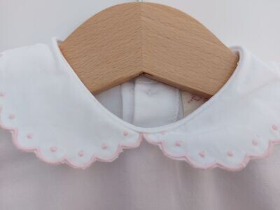 Malvi &amp; Co body wit/geborduurd roze