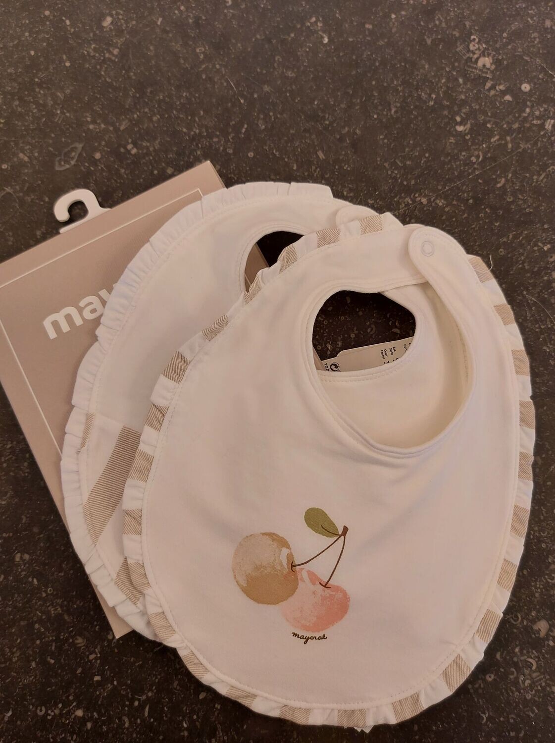 Mayoral twee bibs Taupe