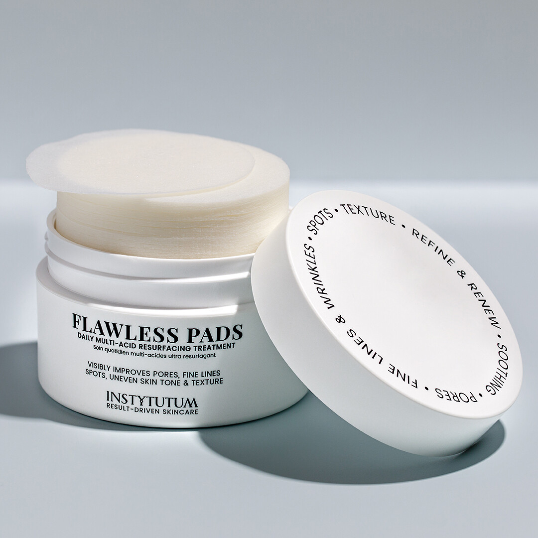 FLAWLESS PADS Instytutum