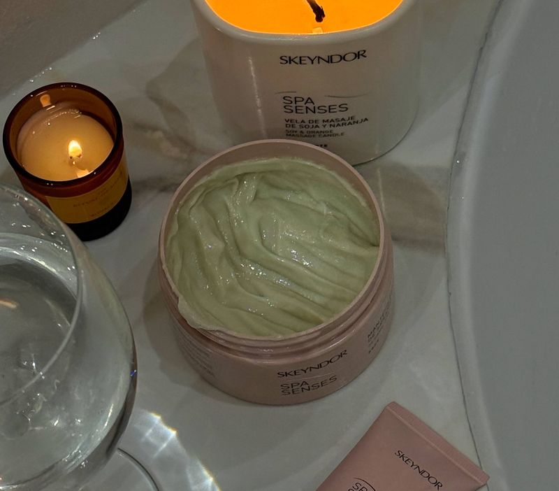 Пилинг скраб с маслом кунжута и авокадо Skeyndor Spa Senses Sesame and Avocado Butter Peel