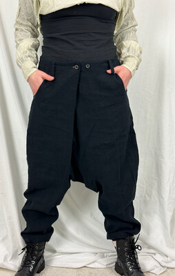 Ewa i Walla Majve SS24 Hose 11409 Black Linen XL