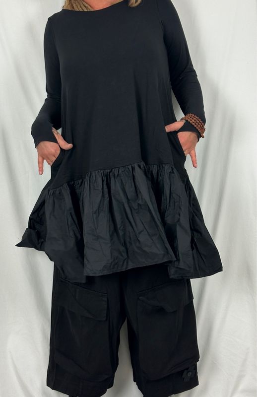 Pluslavie/PLÜ Dress Two Black SS25 1143