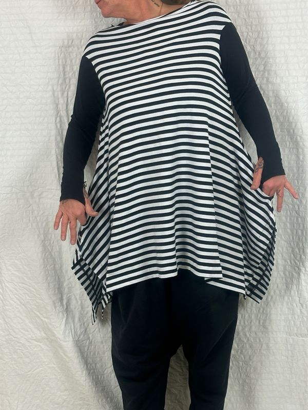 Pluslavie/PLÜ Bat Top SS25 Blackwhite Stripe 5068 XXL