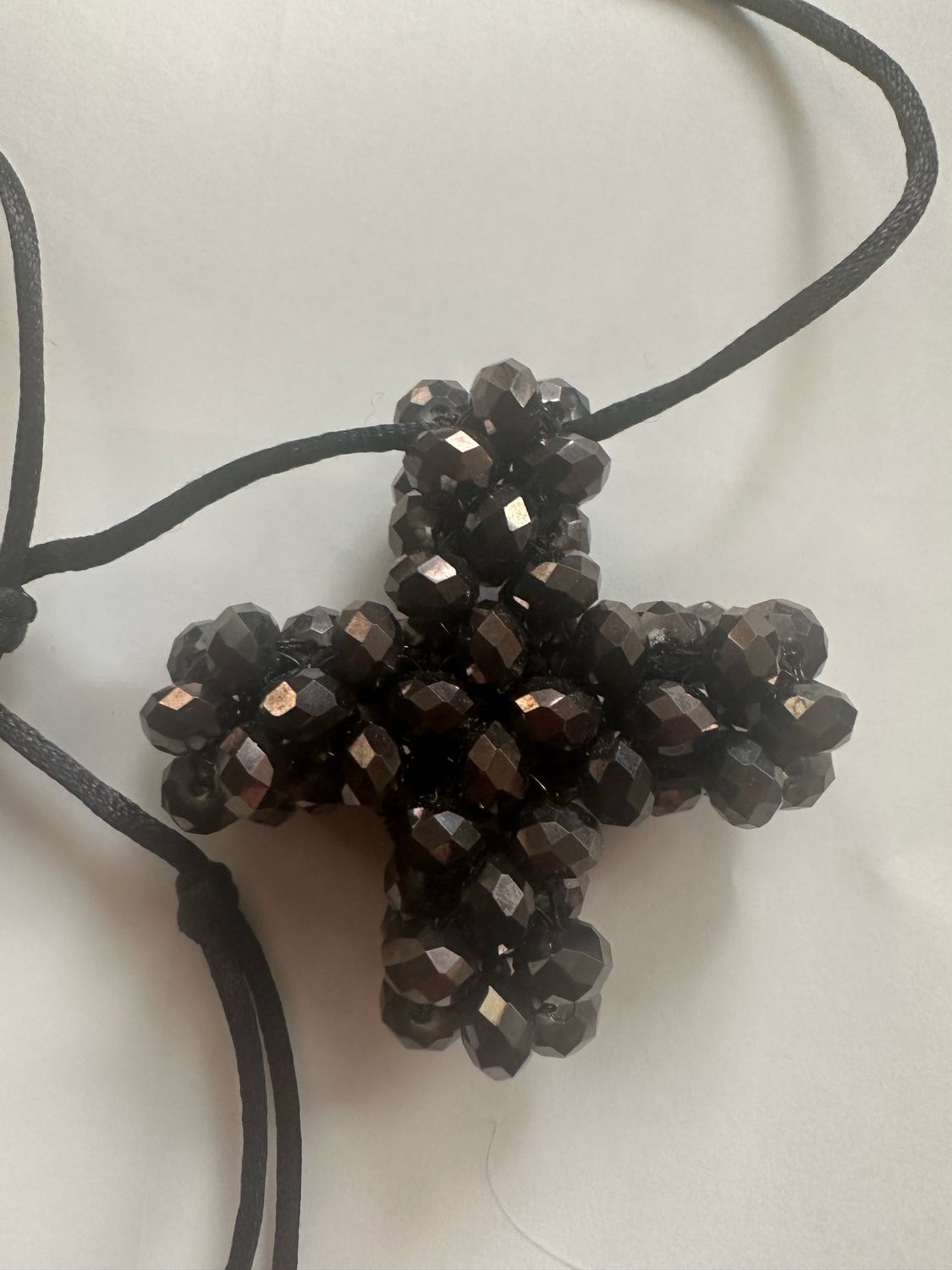 Pluslavie/PLÜ Kette Kreuz M Metallic Black
