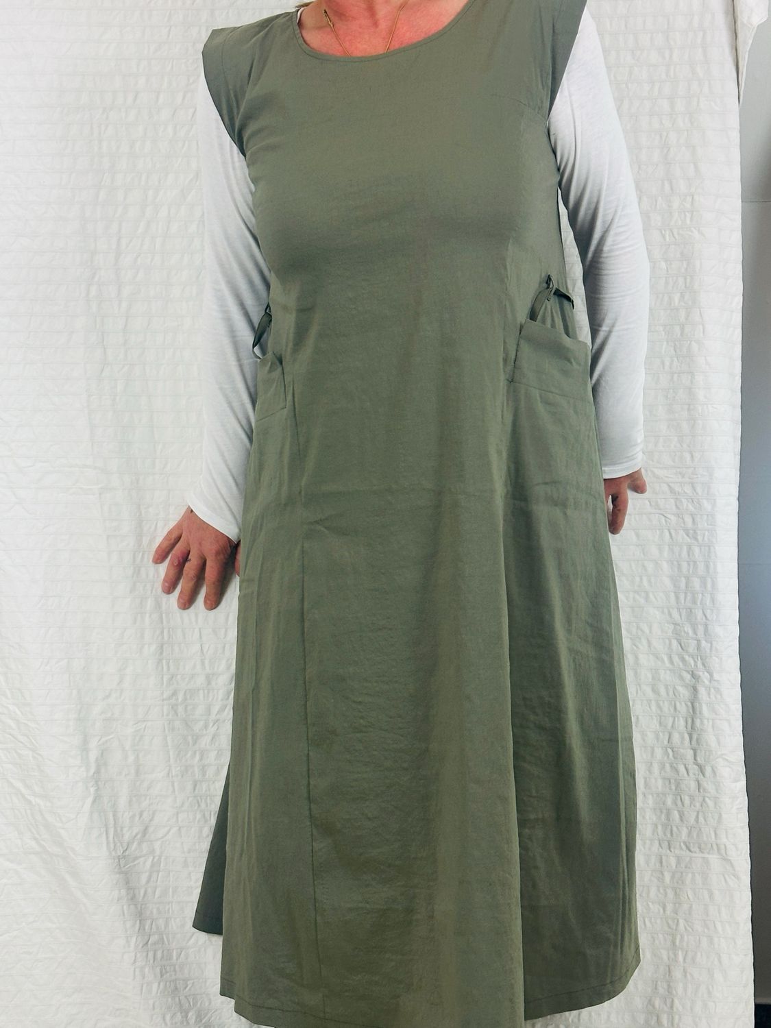 Yukai Kleid Olive SS25