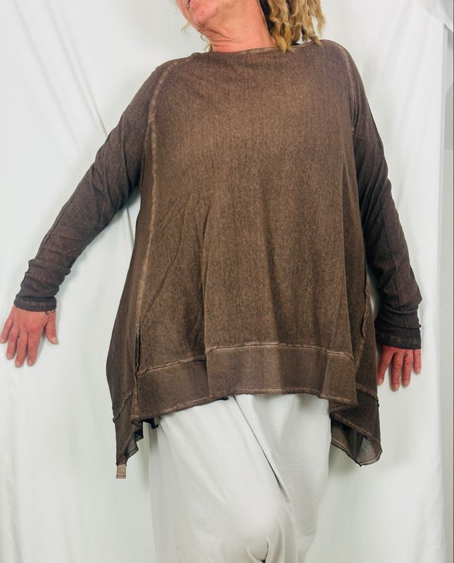 Pluslavie/PLÜ M Square OS. AW25 Chocolate 5040