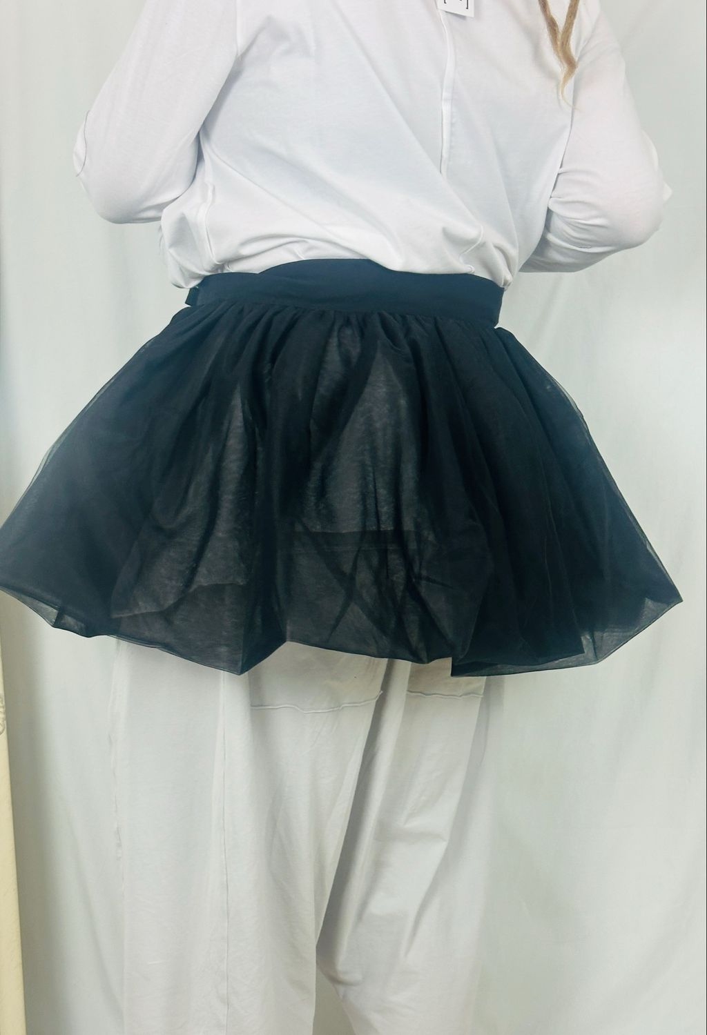 PLuslavie/PLÜ Tulle It OS. Black AW25 3009