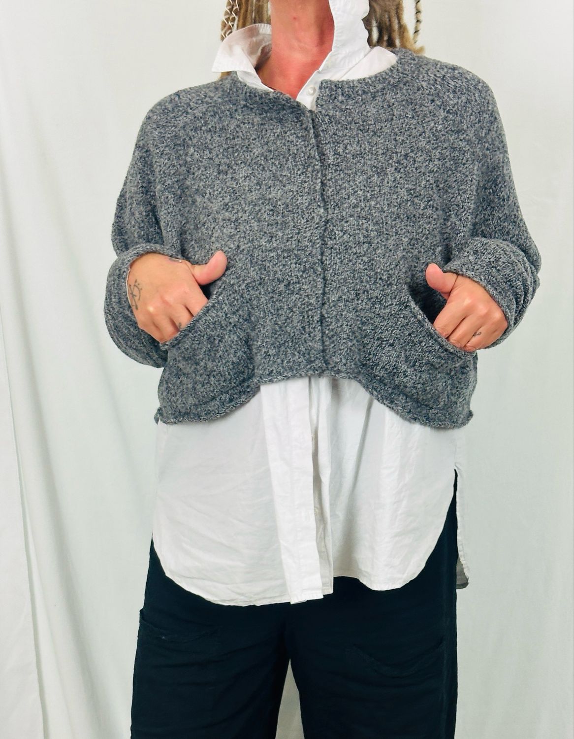 Rundholz Black Label Strickjacke Dark Grey AW25