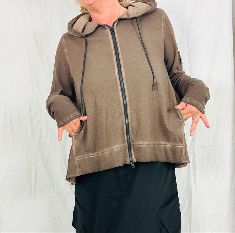 Pluslavie/PLÜ No Cadigan lll 2028 AW25 Chocolate XL
